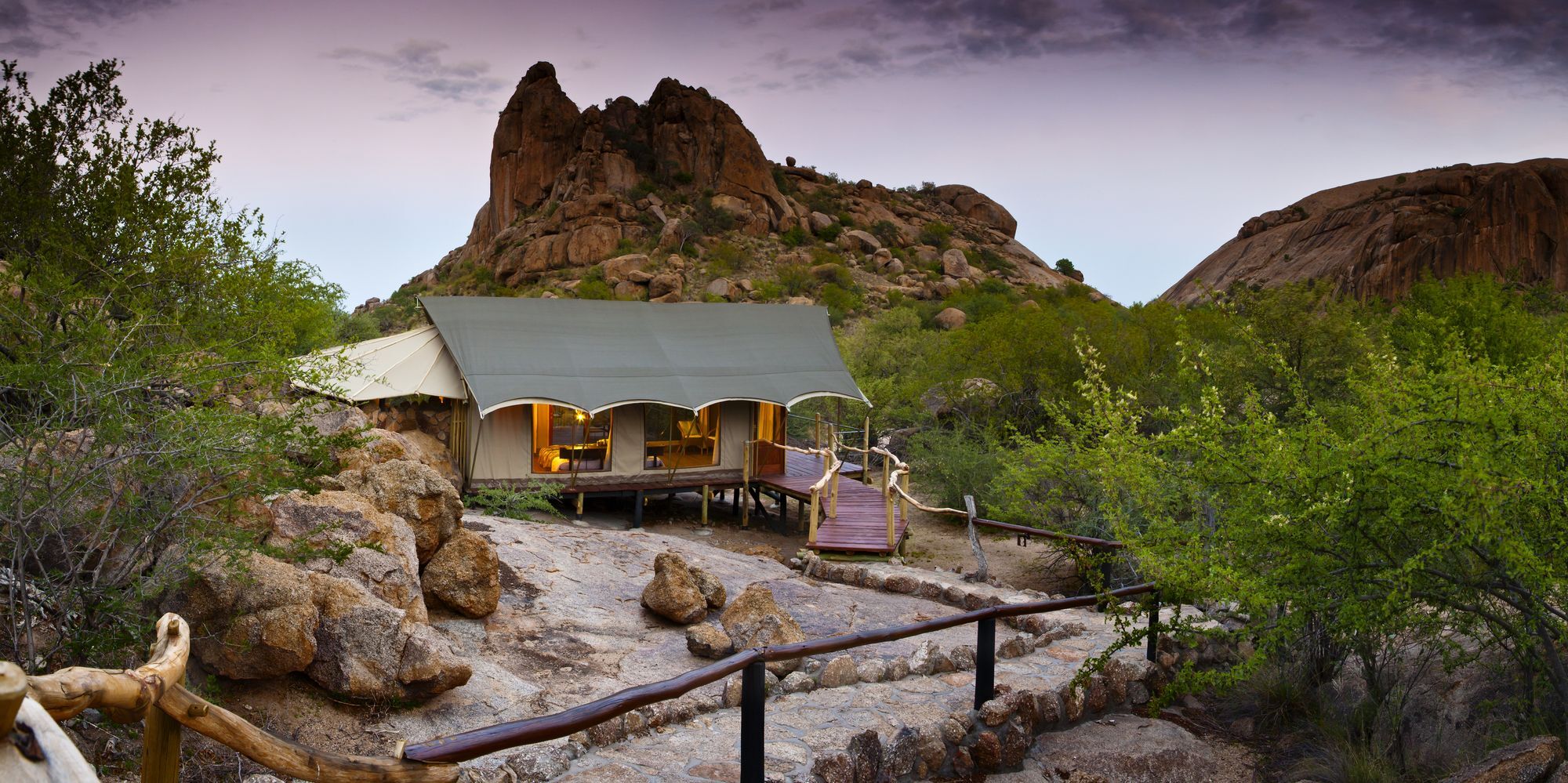 Erongo Wilderness Lodge 오마루루 외부 사진